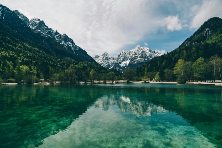 A Quiet Escape into the Mountains [Demo]